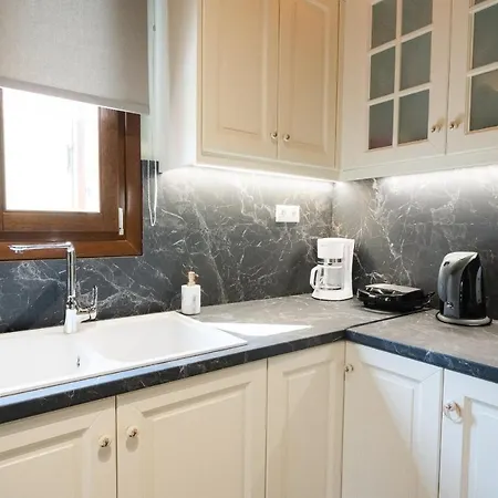 Miranda's Escape Villa