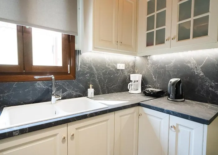 Miranda's Escape Villa