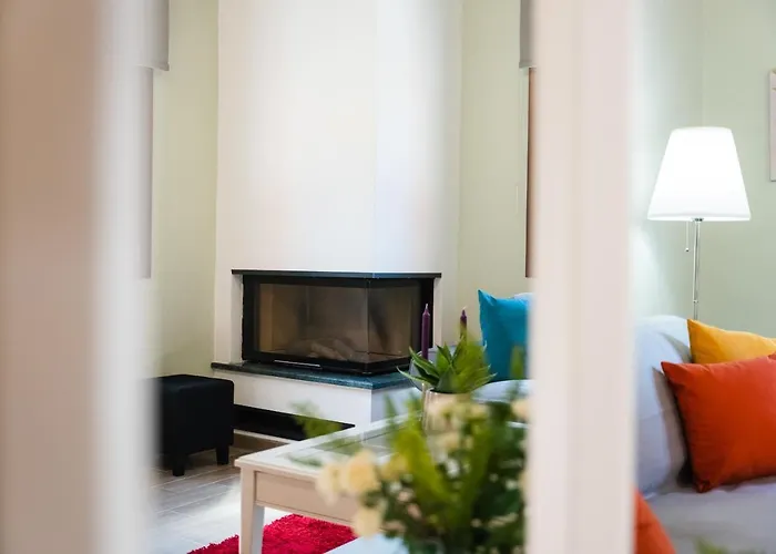 Villa Miranda's Escape Agria